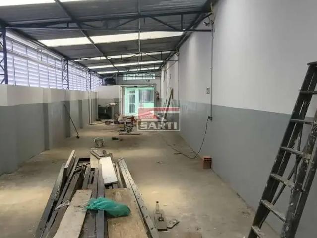 Ponto Comercial aluguel em Região Imediata de São Paulo, Região Metropolitana de São Paulo