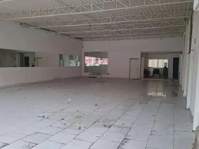 Ponto Comercial aluguel em Região Imediata de São Paulo, Região Metropolitana de São Paulo