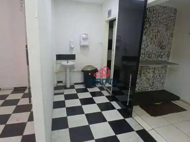 Ponto Comercial aluguel em Região Imediata de São Paulo, Região Metropolitana de São Paulo