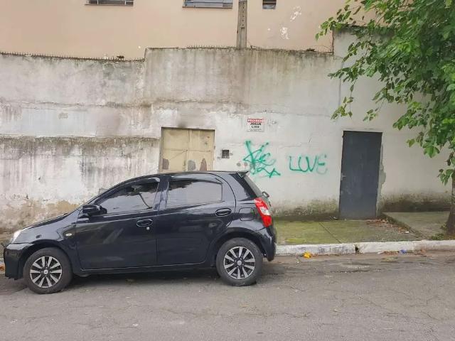 Ponto Comercial aluguel em Região Imediata de São Paulo, Região Metropolitana de São Paulo