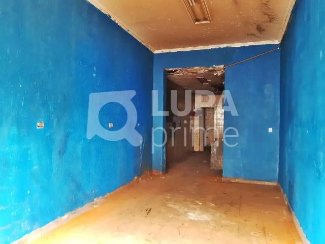 Ponto Comercial aluguel em Região Imediata de São Paulo, Região Metropolitana de São Paulo
