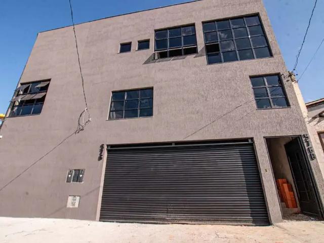 Ponto Comercial aluguel em Região Imediata de São Paulo, Região Metropolitana de São Paulo