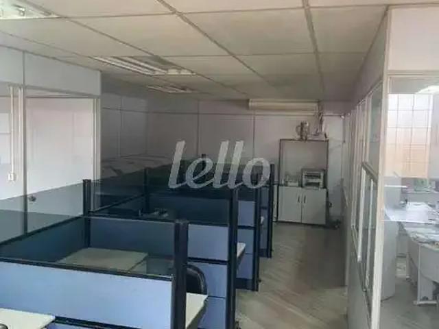 Ponto Comercial aluguel em Região Imediata de São Paulo, Região Metropolitana de São Paulo