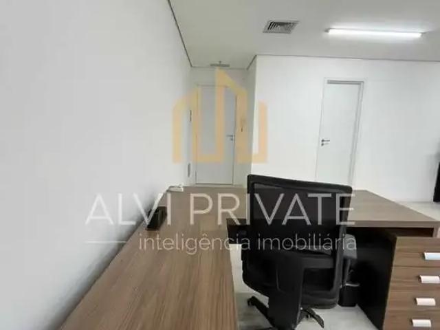 Ponto Comercial aluguel em Região Imediata de São Paulo, Região Metropolitana de São Paulo