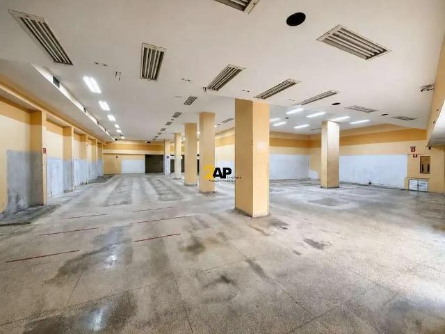 Ponto Comercial aluguel em Região Imediata de São Paulo, Região Metropolitana de São Paulo