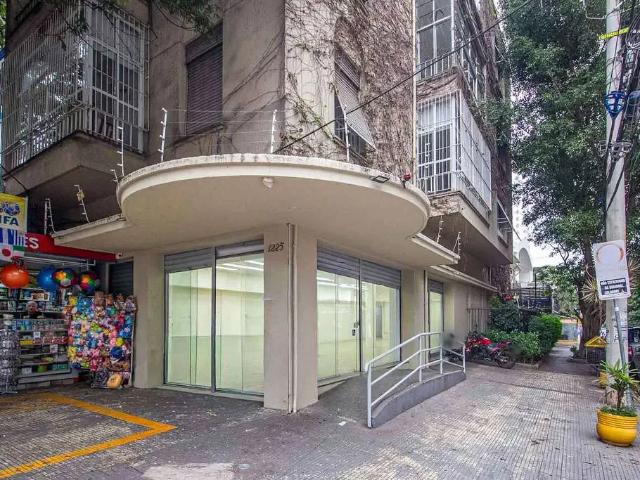 Ponto Comercial aluguel em Região Imediata de São Paulo, Região Metropolitana de São Paulo