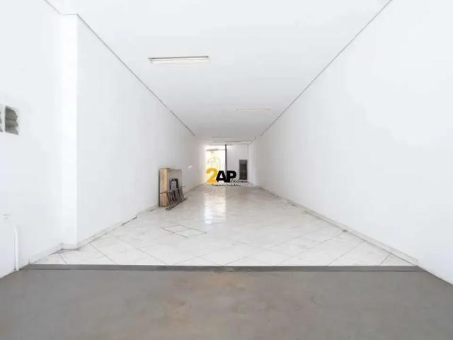 Ponto Comercial aluguel em Pinheiros, Biritiba-Mirim