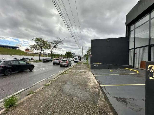 Ponto Comercial aluguel em Região Imediata de São Paulo, Região Metropolitana de São Paulo