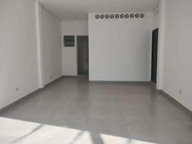 Ponto Comercial aluguel em Região Imediata de São Paulo, Região Metropolitana de São Paulo