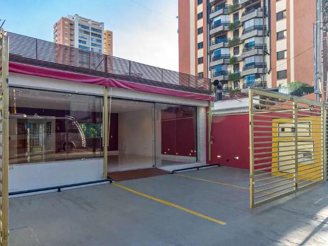 Ponto Comercial aluguel em Região Imediata de São Paulo, Região Metropolitana de São Paulo