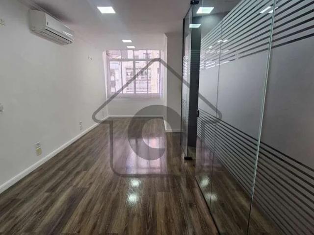 Ponto Comercial aluguel em Região Imediata de São Paulo, Região Metropolitana de São Paulo