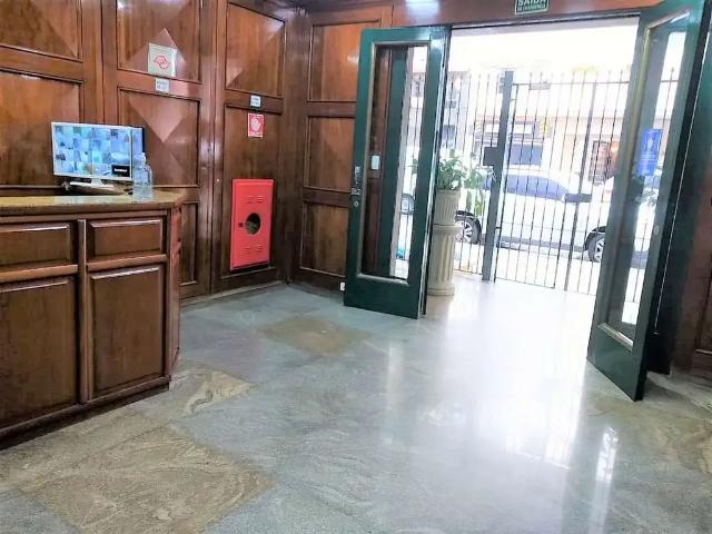 Ponto Comercial aluguel em Região Imediata de São Paulo, Região Metropolitana de São Paulo