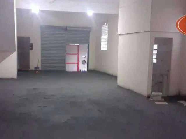 Ponto Comercial aluguel em Região Imediata de São Paulo, Região Metropolitana de São Paulo