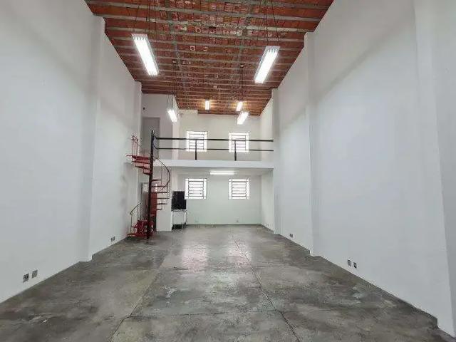 Ponto Comercial aluguel em Região Imediata de São Paulo, Região Metropolitana de São Paulo