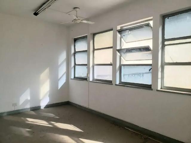 Ponto Comercial aluguel em Região Imediata de São Paulo, Região Metropolitana de São Paulo