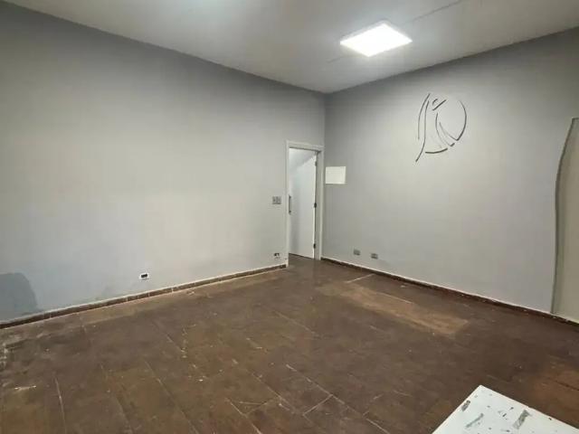 Ponto Comercial aluguel em Região Imediata de São Paulo, Região Metropolitana de São Paulo