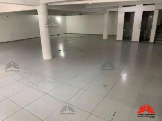 Ponto Comercial aluguel em Região Imediata de São Paulo, Região Metropolitana de São Paulo
