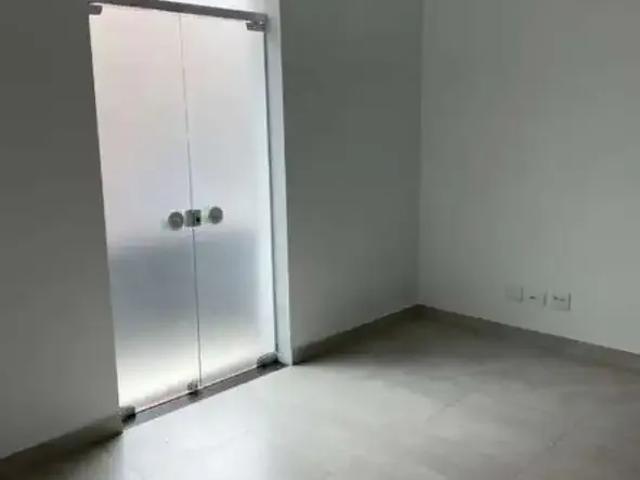 Ponto Comercial aluguel em Região Imediata de São Paulo, Região Metropolitana de São Paulo