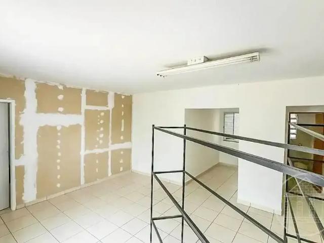 Ponto Comercial aluguel em Região Imediata de São Paulo, Região Metropolitana de São Paulo