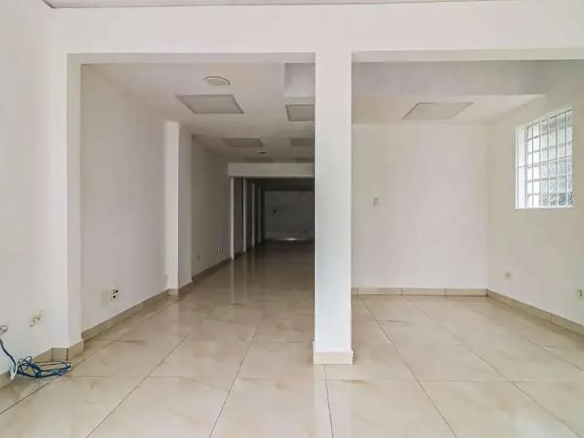 Ponto Comercial aluguel em Região Imediata de São Paulo, Região Metropolitana de São Paulo