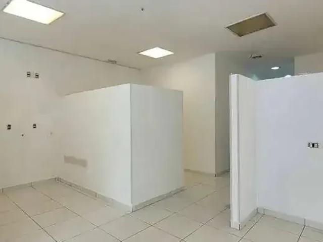 Ponto Comercial aluguel em Região Imediata de São Paulo, Região Metropolitana de São Paulo