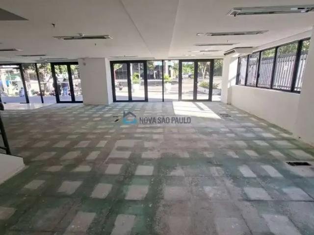 Ponto Comercial aluguel em Região Imediata de São Paulo, Região Metropolitana de São Paulo