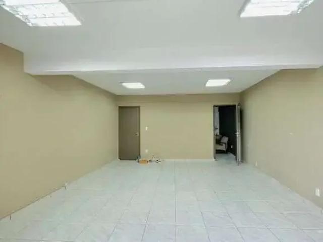 Ponto Comercial aluguel em Região Imediata de São Paulo, Região Metropolitana de São Paulo