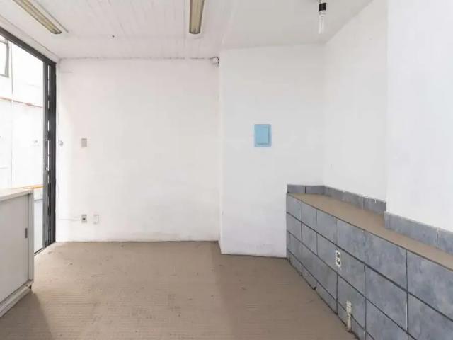 Ponto Comercial aluguel em Região Imediata de São Paulo, Região Metropolitana de São Paulo