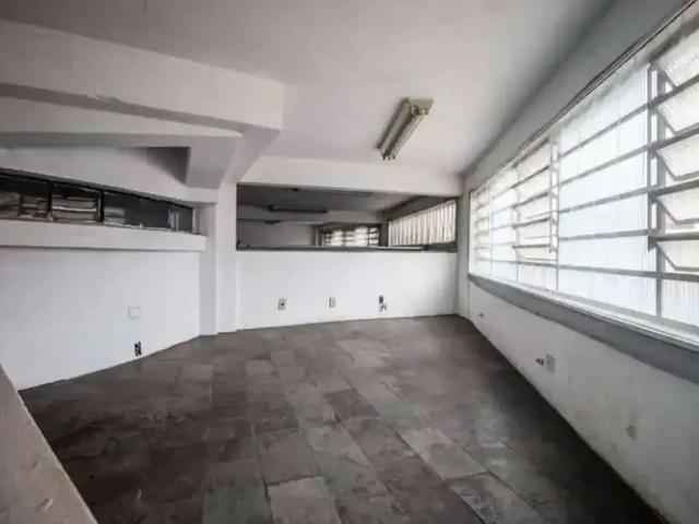 Ponto Comercial aluguel em Região Imediata de São Paulo, Região Metropolitana de São Paulo