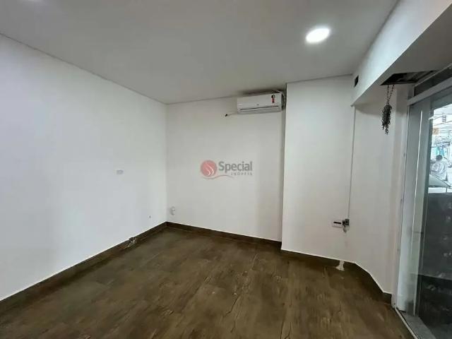 Ponto Comercial aluguel em Região Imediata de São Paulo, Região Metropolitana de São Paulo