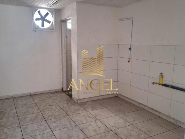 Ponto Comercial aluguel em Região Imediata de São Paulo, Região Metropolitana de São Paulo