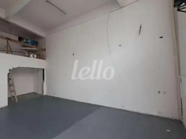 Ponto Comercial aluguel em Região Imediata de São Paulo, Região Metropolitana de São Paulo