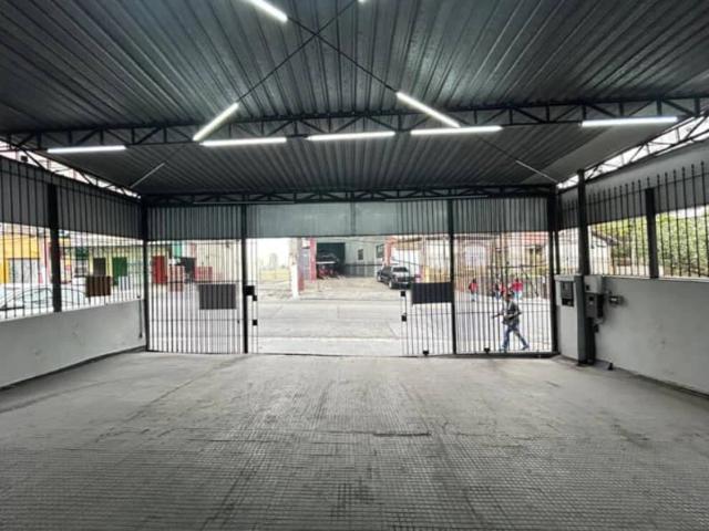 Ponto Comercial aluguel em Região Imediata de São Paulo, Região Metropolitana de São Paulo