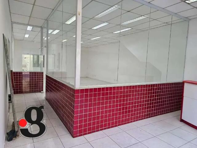 Ponto Comercial aluguel em Região Imediata de São Paulo, Região Metropolitana de São Paulo
