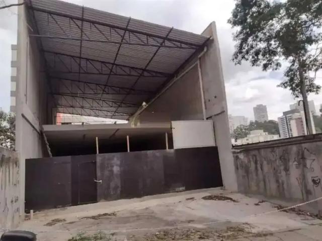 Ponto Comercial aluguel em Região Imediata de São Paulo, Região Metropolitana de São Paulo