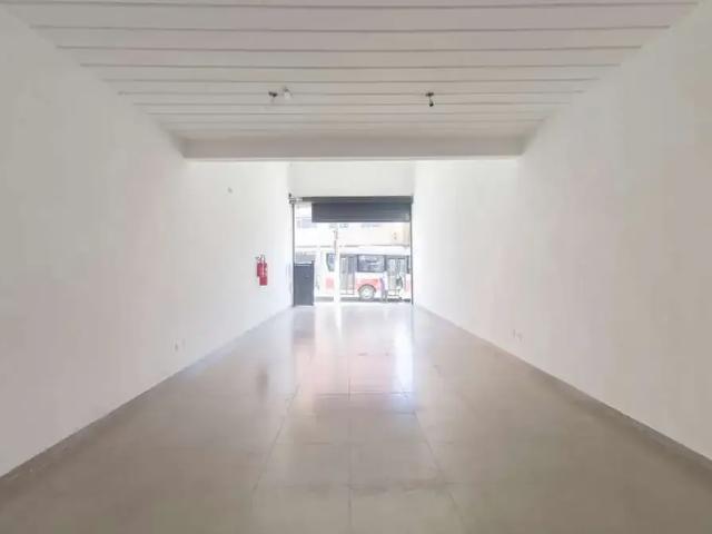 Ponto Comercial aluguel em Região Imediata de São Paulo, Região Metropolitana de São Paulo