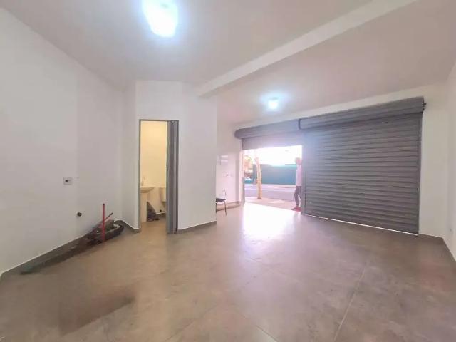 Ponto Comercial aluguel em Região Imediata de São Paulo, Região Metropolitana de São Paulo