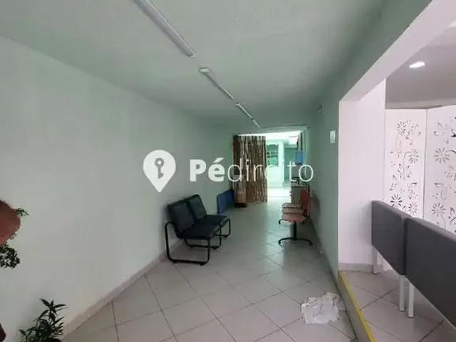 Ponto Comercial aluguel em Região Imediata de São Paulo, Região Metropolitana de São Paulo