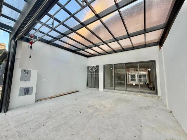 Ponto Comercial aluguel em Região Imediata de São Paulo, Região Metropolitana de São Paulo