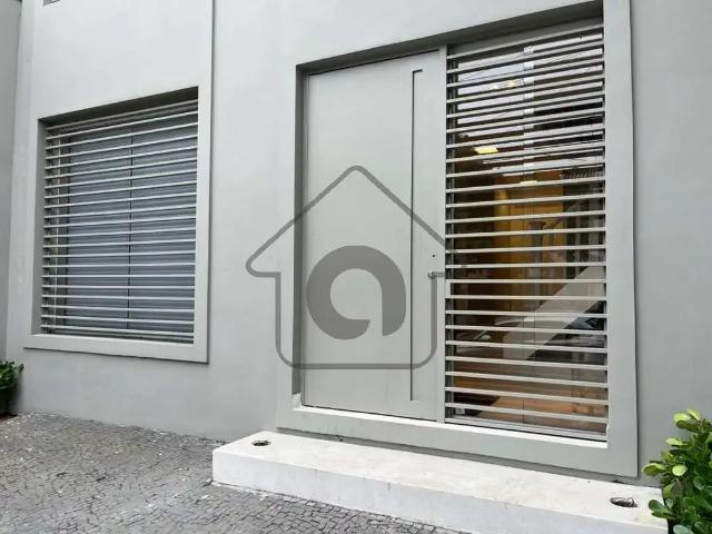 Ponto Comercial aluguel em Região Imediata de São Paulo, Região Metropolitana de São Paulo