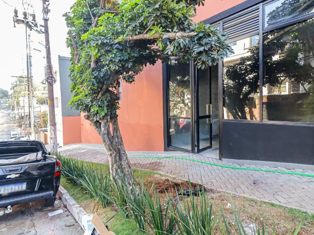 Ponto Comercial aluguel em Região Imediata de São Paulo, Região Metropolitana de São Paulo