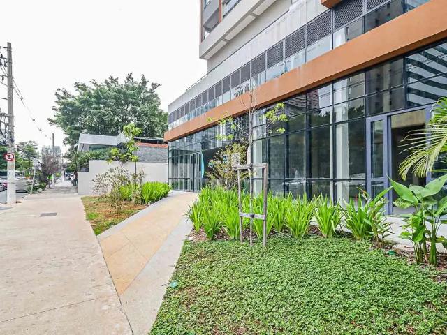 Ponto Comercial aluguel em Região Imediata de São Paulo, Região Metropolitana de São Paulo
