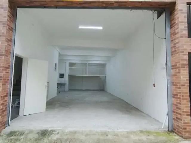 Ponto Comercial aluguel em Região Imediata de São Paulo, Região Metropolitana de São Paulo