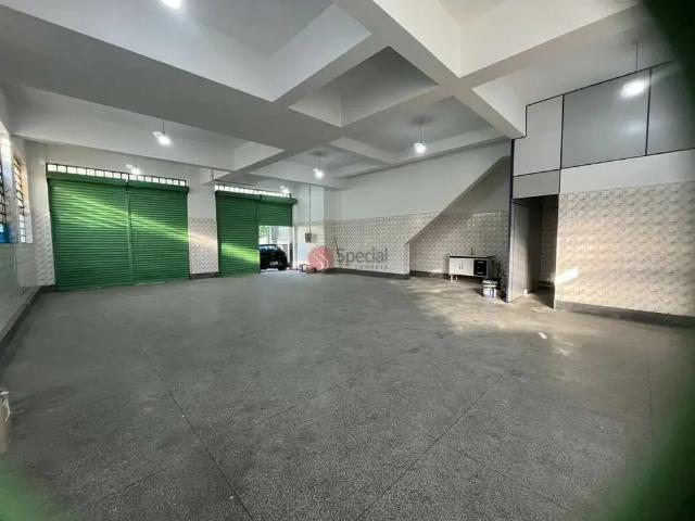 Ponto Comercial aluguel em Região Imediata de São Paulo, Região Metropolitana de São Paulo