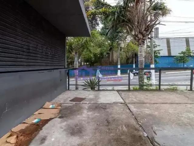 Ponto Comercial aluguel em Região Imediata de São Paulo, Região Metropolitana de São Paulo