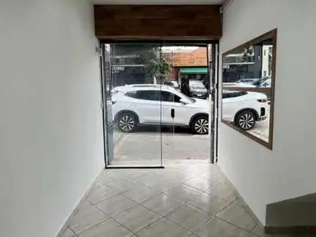 Ponto Comercial aluguel em Região Imediata de São Paulo, Região Metropolitana de São Paulo