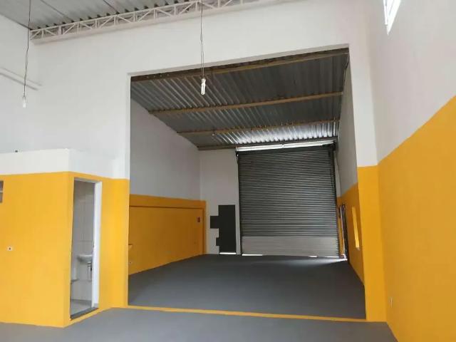 Ponto Comercial aluguel em Região Imediata de São Paulo, Região Metropolitana de São Paulo