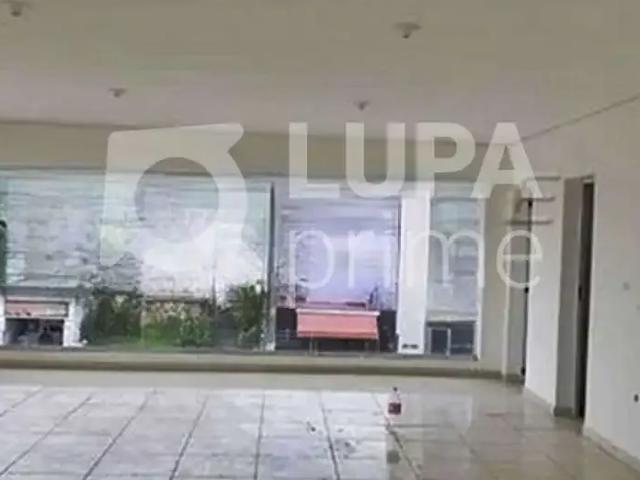 Ponto Comercial aluguel em Região Imediata de São Paulo, Região Metropolitana de São Paulo