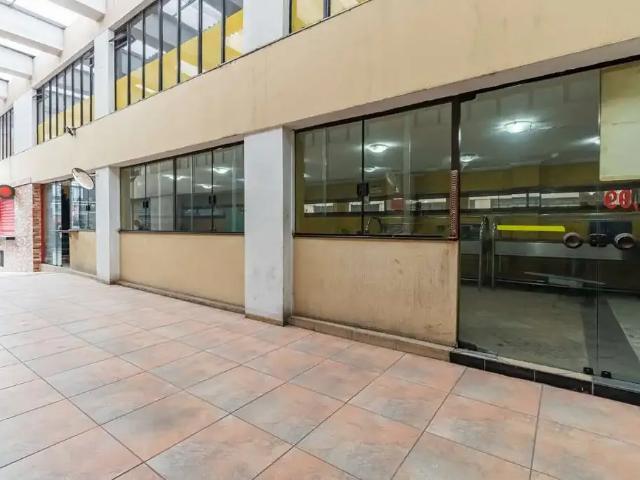 Ponto Comercial aluguel em Região Imediata de São Paulo, Região Metropolitana de São Paulo