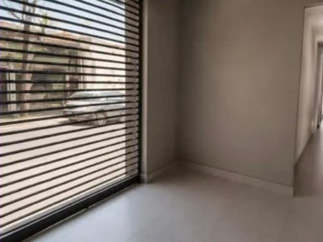 Ponto Comercial aluguel em Região Imediata de São Paulo, Região Metropolitana de São Paulo